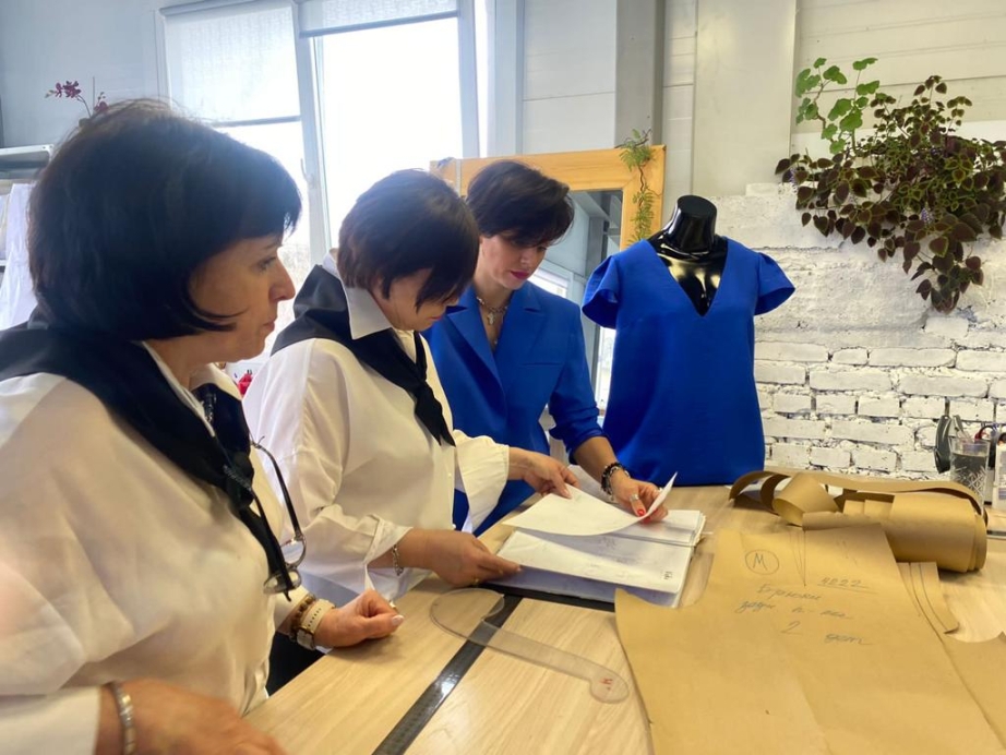 Импортозамещающее производство модной одежды набирает обороты в Хабаровском крае
